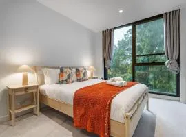 Premium South Melb 2 Queens Study Pool & Gym