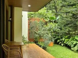 4BR Art Gallery Villa Vimala Hills Sentul