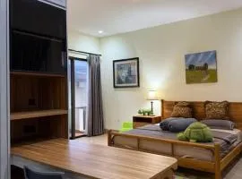 4BR Art Gallery Villa Vimala Hills Sentul