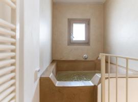 Colle dei Monaci Luxury Homes โรงแรมในออสตูนี