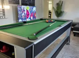 Entire Front House in Los Angeles