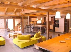 10214 Chalet d'exception nature sport et bien être sauna,jacuzzi hammam frigidarium โรงแรมในCervières