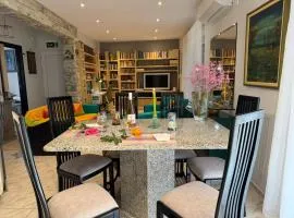 Helen's Cozy Apartment