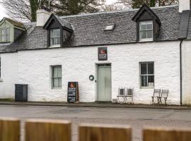 Plockton Distillery Flat, hotel a Plockton