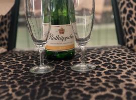 NATURRAUM - WELLNESSOASE am MITTELRHEINTAL, Hotel in Pfalzfeld