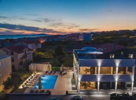 AZURE Palace Apartments, hótel í Novalja