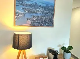 Cozy Yet Modern Stay near Train Station and Hospital