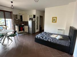 Apartment Tiburtina Elios, hotel a Settecamini