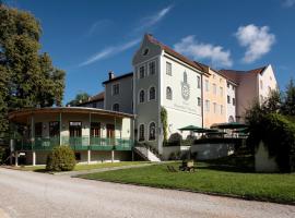 Gutshotel Odelzhausen, hotel sa Odelzhausen