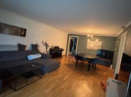Etterstad – hotel w mieście Lii