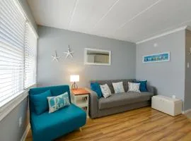 North Wildwood Condo w/ Pool, Walk to Boardwalk!