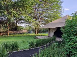 Dolly Farm & River Camp, Luxury Tents, l&uacute;xustjaldst&aelig;&eth;i &iacute; Usa River