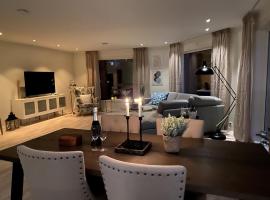 Cozy apartment at the city top, Hotel in Tromsø