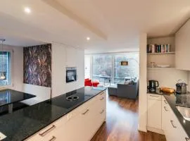 Neue Wohnung an Stadtrand mit Parkplatz