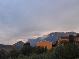 Valle degli Alburni, Hotel in Postiglione