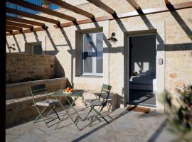 Lavender Suite, Hotel in Paránimfoi