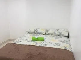 Quarto privado no centro 314