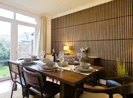 Spacious Home Near Wembley, Free Parking, Close to Tube, Garden