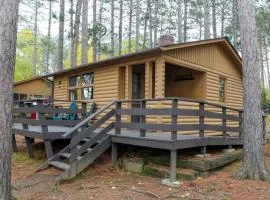 Honeymoon Cabin - One Bed Retreat - Parking - Netflix CB07