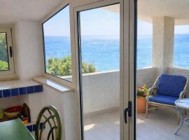 Terrazza sul Mare Case Vacanze, hotel i Isola di Capo Rizzuto