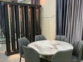 HD DOUBLE-STORY House