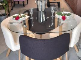 Le Caloan, Hotel in Maen Roch