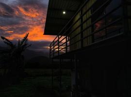 Cabaña Cherenga, hotel in Sarchí