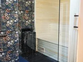 HexenburgbeiDresden Architektenwohnung mit Privatsauna, Whirlwanne, Kaminofen und noch viel mehr