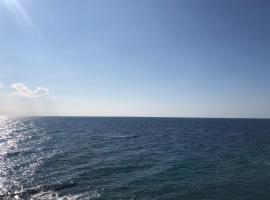 Suite sul Mare Free Parking, hotel a Ospedaletti