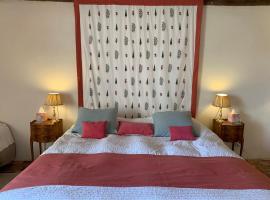 Château de la Faverie chambres d hôtes, Hotel in Beaumont-Pied-de-Boeuf