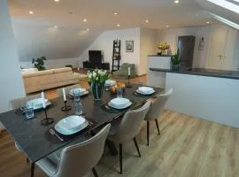 MaMa-Apartments - Netflix, Balkon, Arbeitsplatz, WIFI, Waschmaschine, familienfreundlich, kostenloser Parkplatz - 125 qm