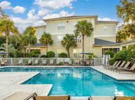 Coastal Comfort 2 Queen Beds pool near beach