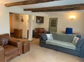 Dog-friendly rural retreat