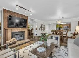 2BR Condo Walk to Ski Lift Downtown