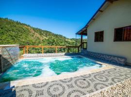 Villa azul círculo auto، فندق في جاراباكو