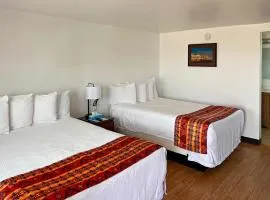 Phipps Arch 2 Queen Room