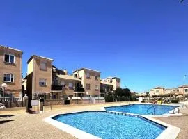 Luxury Resort Style Bungalow House Keeper Pool Breakfast Free Parking