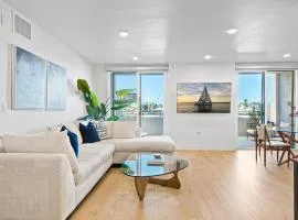 Urban Tide - A Designer Escape Overlooking the Docks