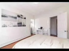 New York Flushing private room