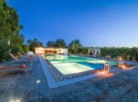 Villa Nina Luxury With Pool - Happy Rentals