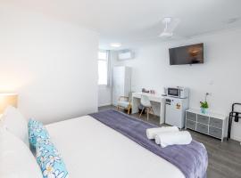 普羅瑟派恩汽車旅館，普拉瑟潘的飯店