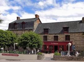 Viesnīca Logis Hotel, restaurant et spa Le Relais De Broceliande pilsētā Pempona, netālu no apskates objekta mežs Brocéliande