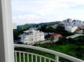Cozy Studio Condo with Stunning Tagaytay Views