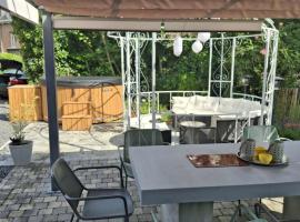 Label Semois Gite rural bain nordique parking privé, hotel em Bouillon