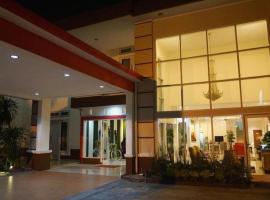 The Garden Hotel, hotell i Gorontalo