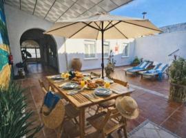 Casa Rural "Amara" Bardenas, hotel in Valtierra