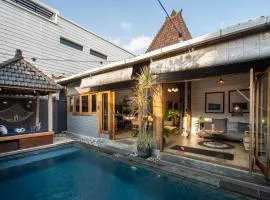 Villa Ju Ju, 3BR Iconic Villa in the Hearth of Pererenan, 5 mins from Canggu