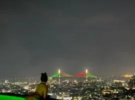 City View Condo 1Room Unit in Cebu City Business Park steps away from Ayala Mall with Rooftop Pool, Premium Bed and Fast Wifi