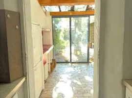 Charmante maison authentique et paisible entre mer et callanques