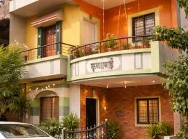 Peaceful Family Bungalow Near Mahalakshmi Temple